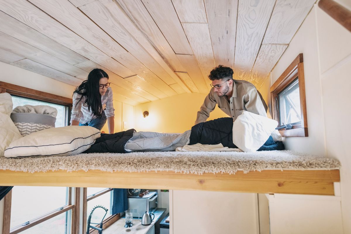 Tiny House Beds Ideas for Small Bedroom Space